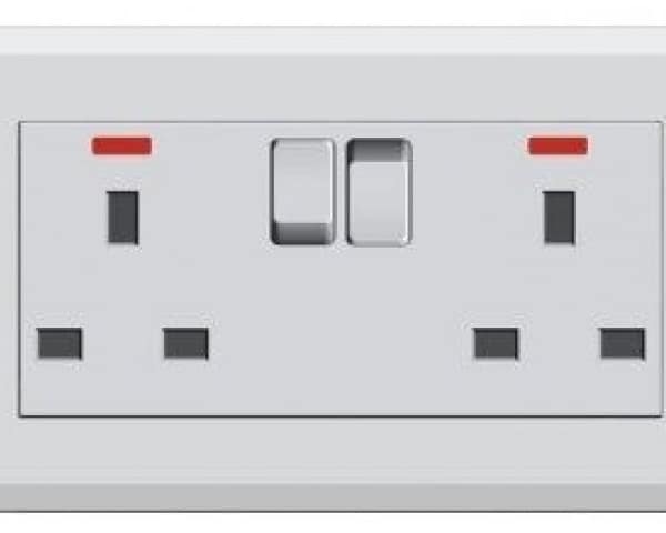 فيش كهربائي مزدوج جداري 13 امبير