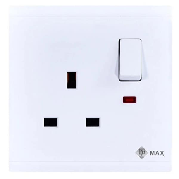 فيش ثلاثي بمفتاح مع لمبه